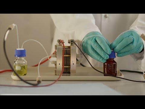 joerg_wende's tweet card. Die etwas andere Batterie: Flüssigspeicher für Solar- & Windstrom