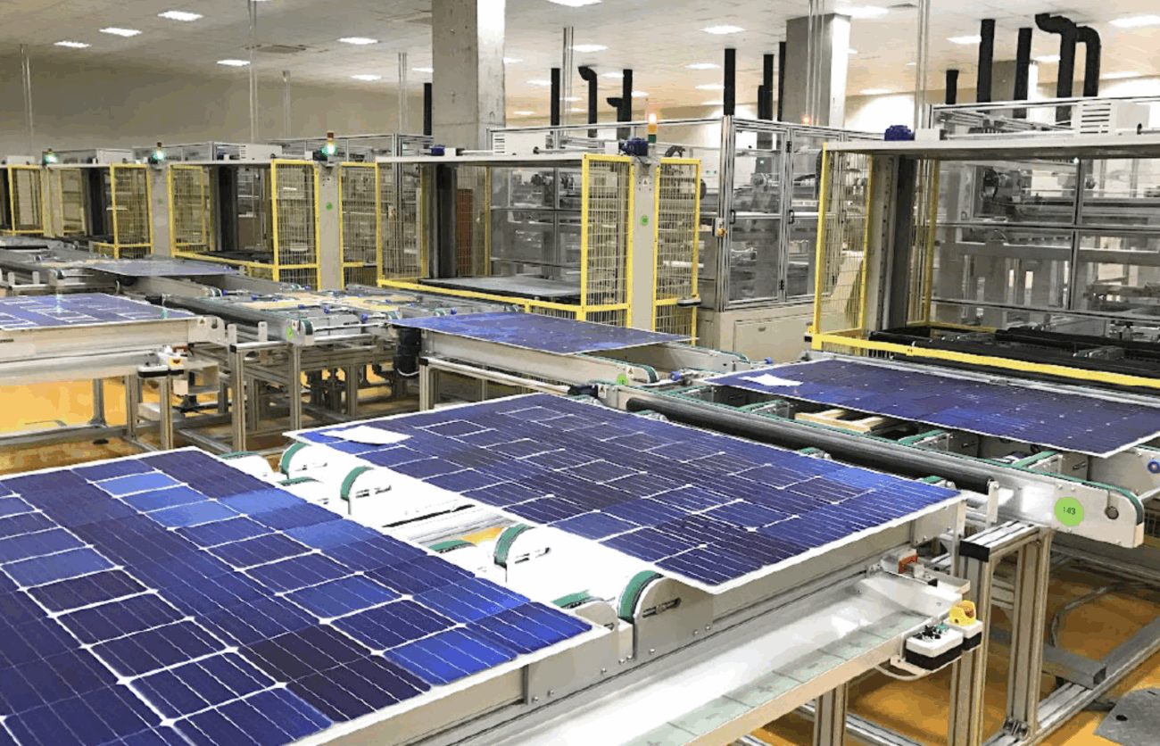 suzukake1114's tweet card. 株式会社エネルギーギャップが、鹿児島県出水市に国内最大級となる太陽光パネルと蓄電池の新工場を建設することが明ら…