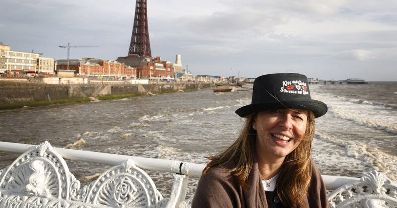 Tweet card summary image