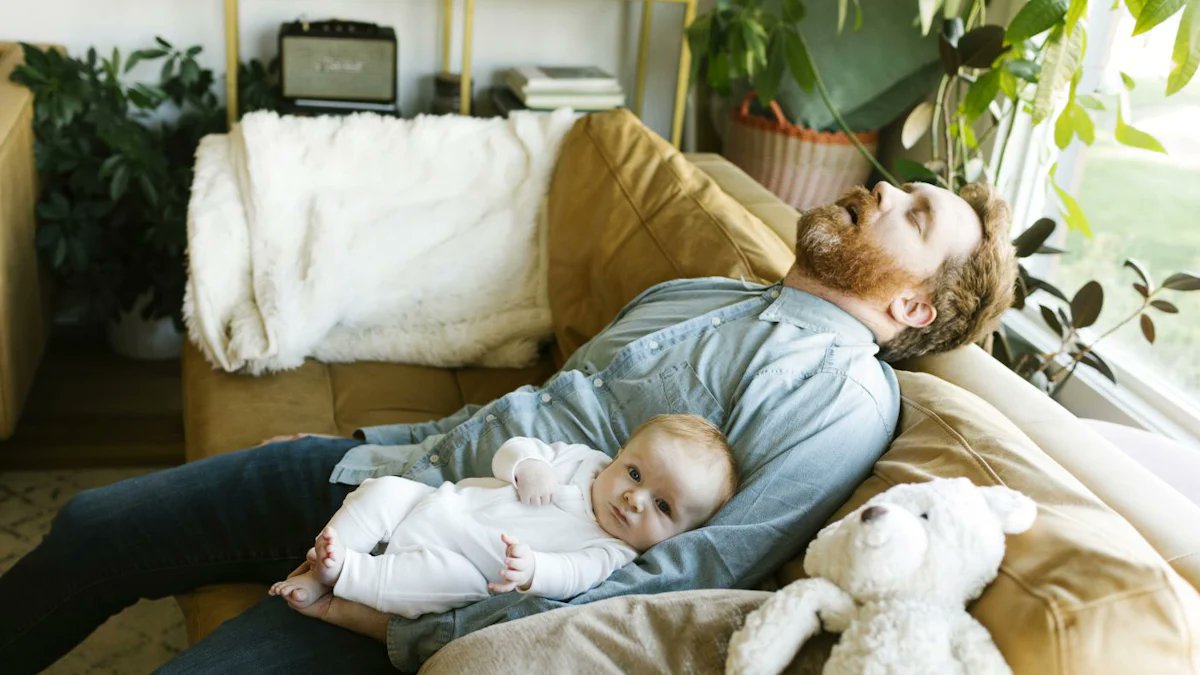 skybirdnerd's tweet card. Das Schlafverhalten von Neugeborenen weicht stark von dem Erwachsener ab. Was man tun kann, damit es nachts ein bisschen leichter wird.