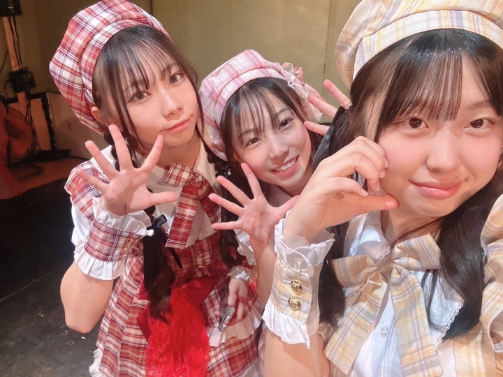 soga_local_idol's tweet card. 出演：SOGAっ娘。Sure春野さつき東京海月日時：2025年11月22日(土)会場：なんちゃってBAR庭(千葉市中央区栄町35-10)14:00開場、14:30開演、17:00特典会、18:30終了