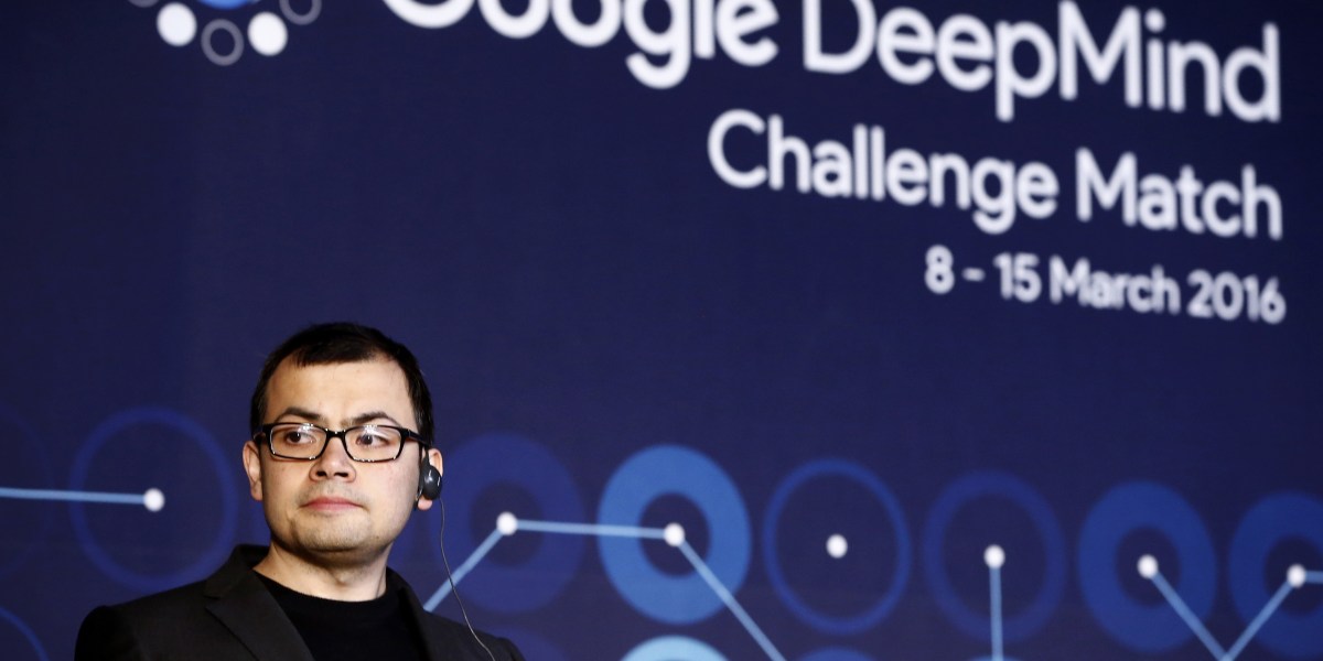 AndrewYNg's tweet card. A lot of CEOs regretted not planning for the Internet earlier. Now some believe leaders should start thinking about deep learning.