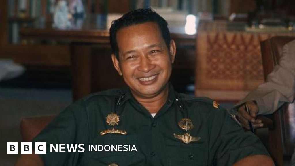 BBCIndonesia's tweet card. Soeharto dianggap tidak terlibat dalam genosida politik 1965 yang menyebabkan jutaan orang hilang, tewas, serta dipenjara tanpa melewati proses peradilan. BBC News Indonesia menelusuri sejumlah...