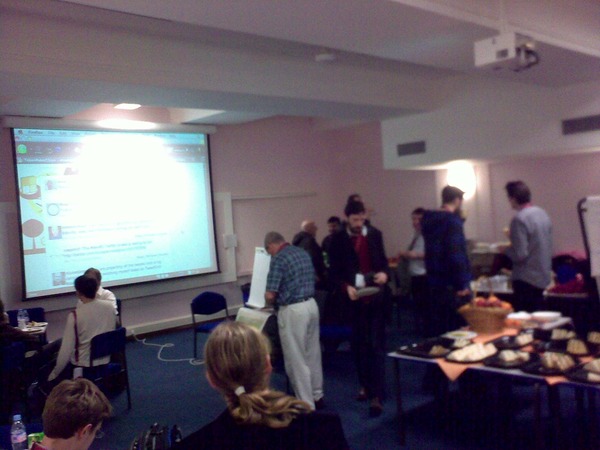 psydev_rpk's tweet card. Lunchtime at #dev8D