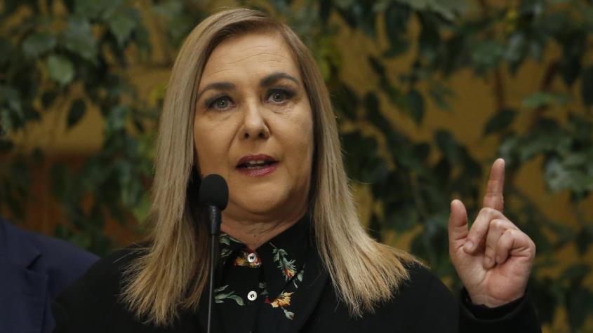 T13's tweet card. La congresista ha planteado la posibilidad de votar blanco o nulo en la elección de diciembre, porque "sea Kast o sea Jara van a tener un gobierno bastante ineficiente".