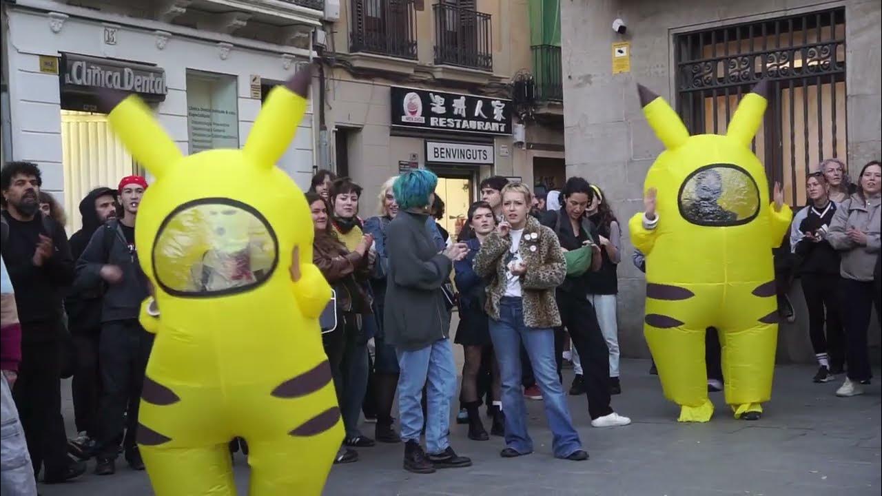 okupemlesones's tweet card. Precintem l'Ajuntament: Manifest de la Cinètika davant de les...