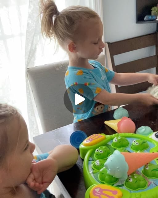 BuildOurNest's tweet card. Addison ☀️ & Everly 🌹 (@theseagertwins) • Instagram photos and videos