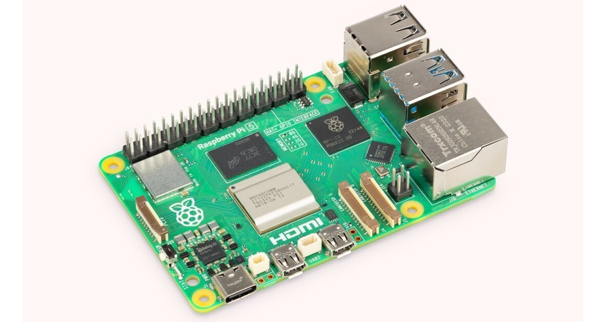itmedia_news's tweet card. 英Raspberry Pi財団は、小型コンピュータ「Raspberry Pi 5」シリーズを発表した。英国では10月から販売予定だが、日本国内での販売時期は不明。