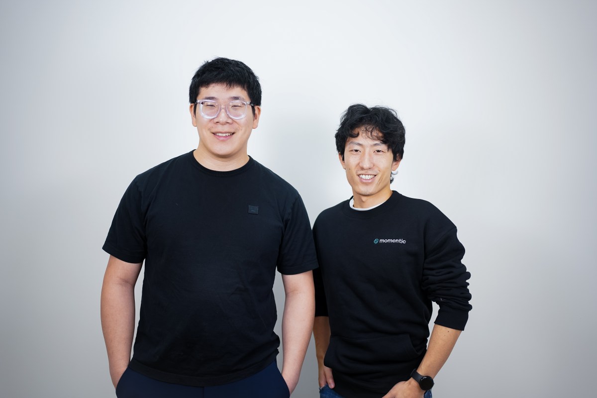 TheVCNotebook's tweet card. AI testing startup Momentic has raised $15 million in a Series A round led by Standard Capital, with participation from Dropbox Ventures. Existing investors at Y Combinator, FCVC, Transpose Platform...