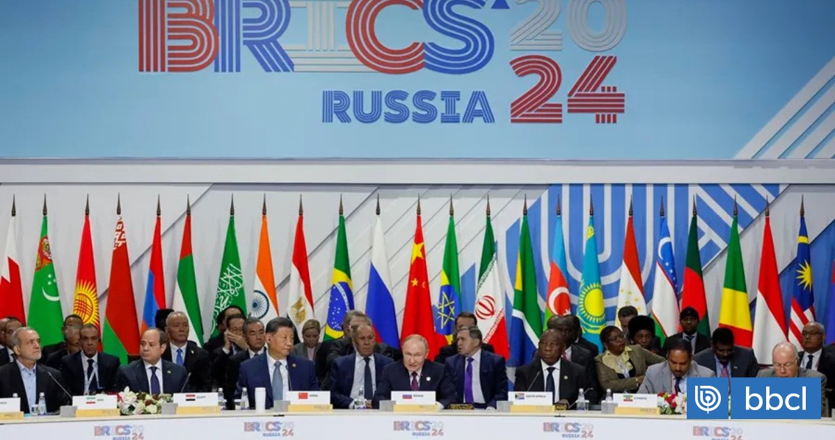 BartoReus's tweet card. En el actual debate sobre la política exterior chilena, ha surgido con fuerza la idea de que nuestro país debería sumarse al bloque de los BRICS, al menos como socio. Se nos presenta como un acto de...