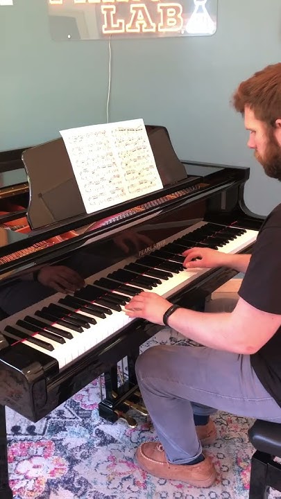 AdJOper's tweet card. I Figured Out How Yuja Wang Plays SO FAST