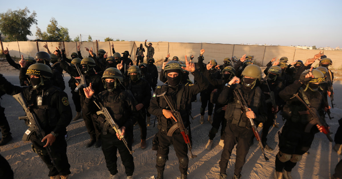 JSchanzer's tweet card. ארגון הטרור מחזק בשבועות האחרונים את מוקדי הכוח הצבאי שלו, בעיקר במחנות הפליטים הפלסטינים באזור דמשק. למשטר של נשיא סוריה א-שרע יש שליח מיוחד שתפקידו לעמוד בקשר מול הנהגת הארגון