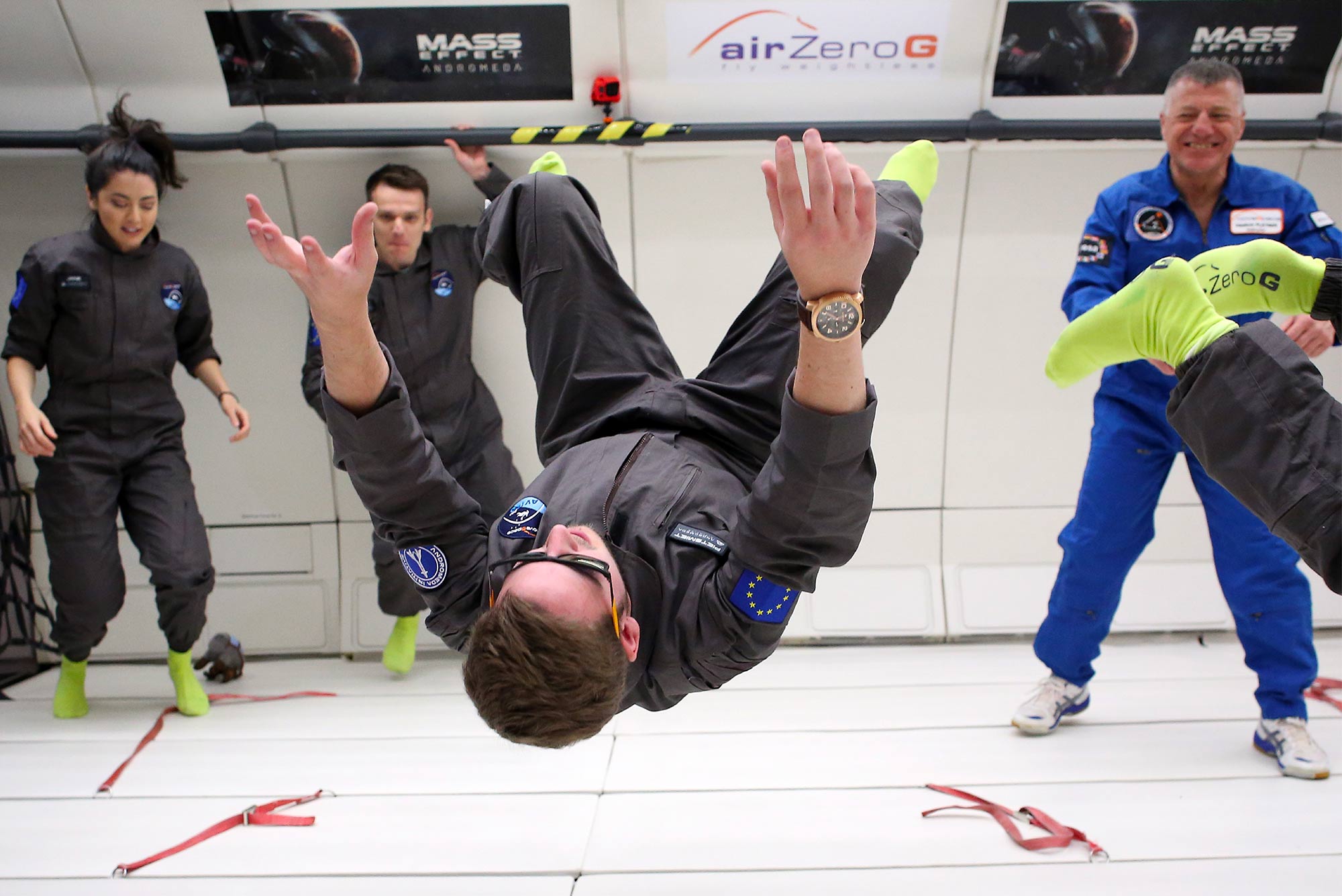 portugalspace's tweet card. A Portugal Space, em conjunto com o CNES, promove a interação entre estudantes do ensino superior dos dois países através de um concurso para a realização de experiências em microgravidade. As...