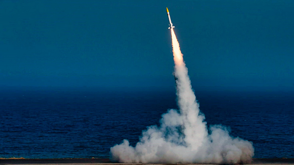 SpidersWebPL's tweet card. Zapomnijcie na chwilę o SpaceX i NASA. Dziś oczy wszystkich fanów militariów i technologii kosmicznych zwrócone były na Ustkę. To właśnie tam, na Centralnym Poligonie Sił Powietrznych, polska myśl...