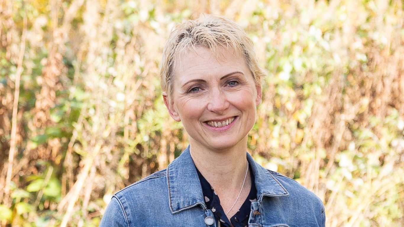 PinkNews's tweet card. Amid Transgender Awareness Week (13 to 19 November), a voice often goes unheard: that of the supportive and loving parents of trans children.