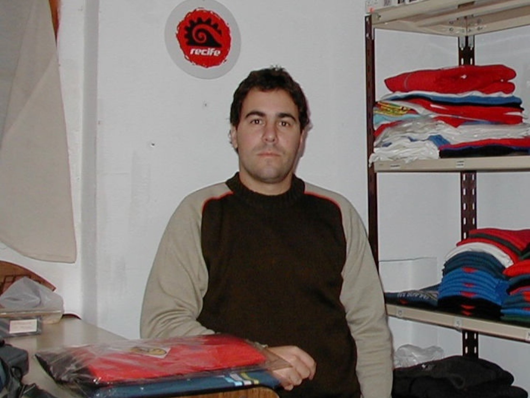 eltextil_ar's tweet card. La industria del surf y el universo emprendedor de Mar del Plata atraviesan horas de profundo dolor tras conocerse la muerte de Nicolás Mazzini, creador de una marca local de ropa y calzado Recife...