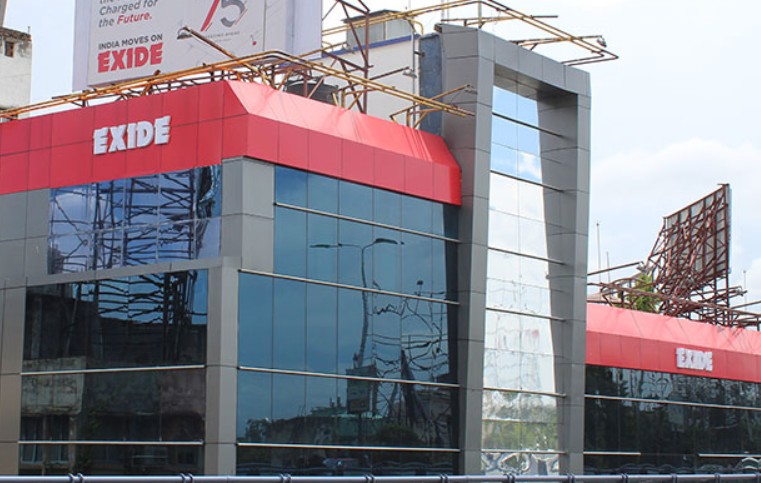 DesiMetros's tweet card. Exide Industries plans to start production at its lithium-ion cell facility by the end of FY’26, is in advanced talks with major two-wheeler OEMs, and expects steady margins as it scales up manufac...