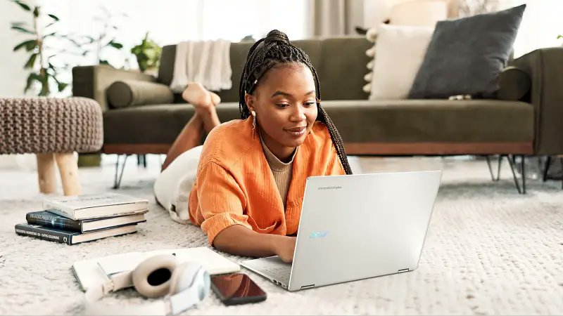 Hinshelwood_S's tweet card. Discover Acer’s first Chromebook with the MediaTek Kompanio Ultra 910. Powerful AI, 2.8K display, 17-hour battery, and flexible convertible design.