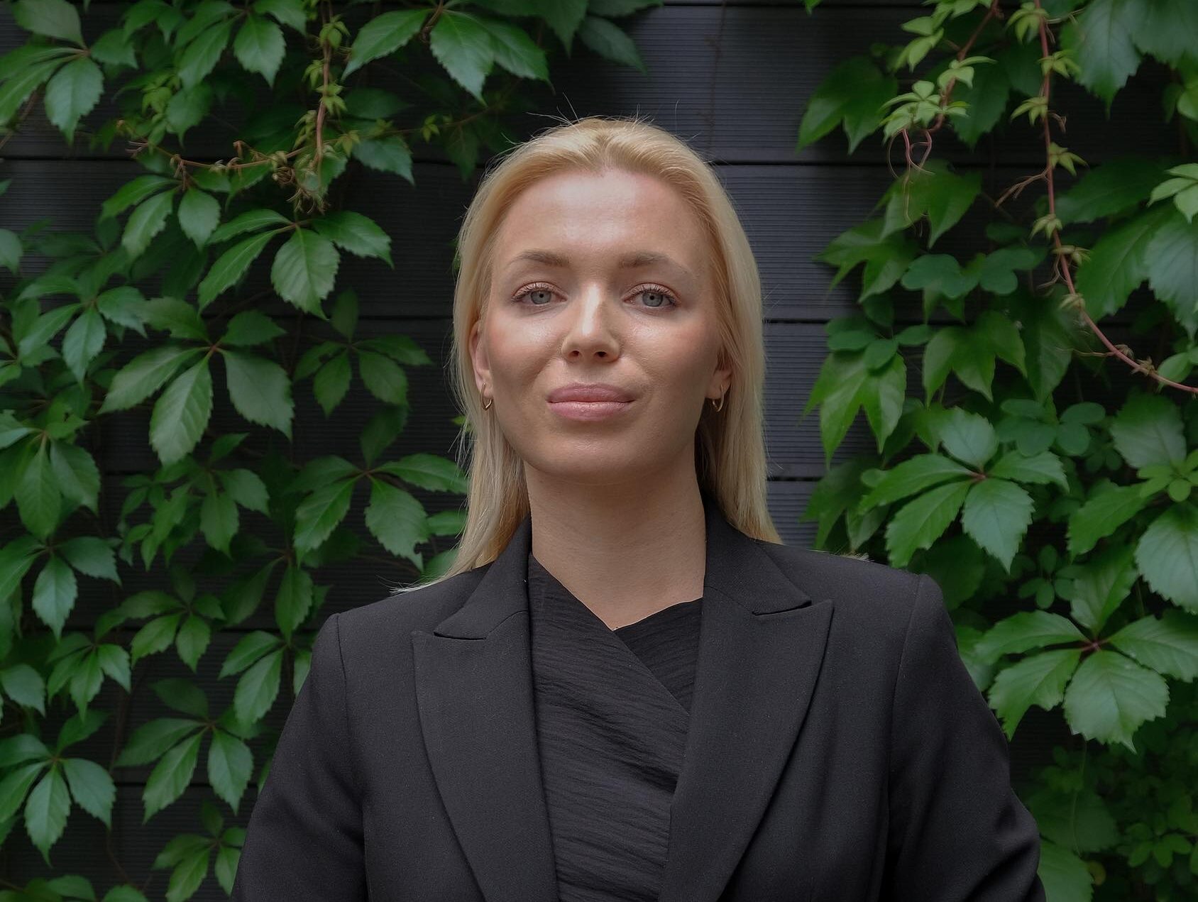 AlesiaRudnik's tweet card. My recent ten-year sentence in absentia is a sure sign that Belarusian dictator Alyaksandr Lukashenka is increasingly insecure and dependent on the Kremlin, writes Alesia Rudnik.