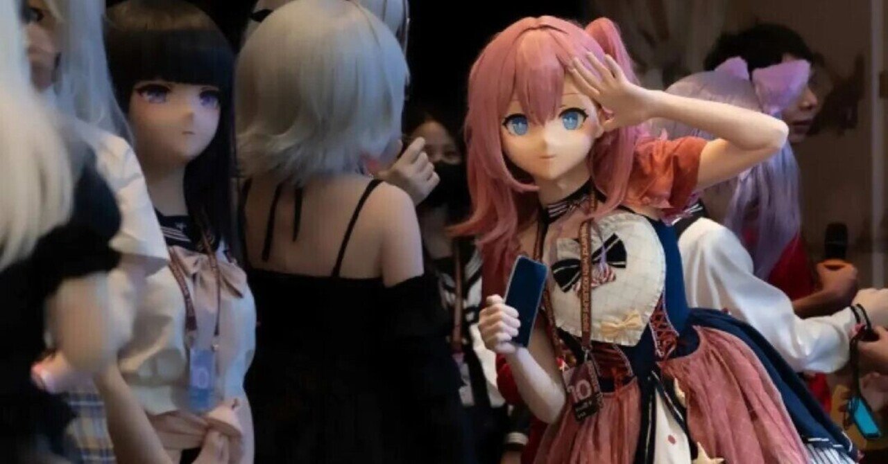 wenslime's tweet card. この記事を起点に、中国で盛り上がりを見せつつある「着ぐるみコスプレ文化」と新ビジネスを紹介します。 筆者はよく中国の二次元系スポットを訪れるのですが、そのたびに感じるのが「着ぐるみ姿の人が増えた」ということです。  着ぐるみコスプレには大きく分けて、「美少女着ぐるみ」、「ケモノ着ぐるみ」、「特撮系」の3種類があります。 なかでも、ここ数年で目に見えて増えてきたのが「美少女着ぐるみ」と「ケモノ...