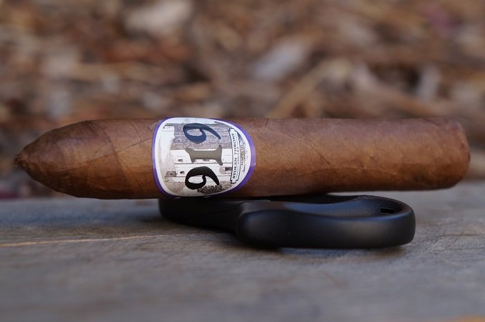 DevelopPalates's tweet card. This Stolen Throne Castle 919 Belicoso is another winner created at Rojas. The combination of barnyard funk and meatiness was a delight and wins my palate 10 out of 10 times. Fans of Noel Rojas...