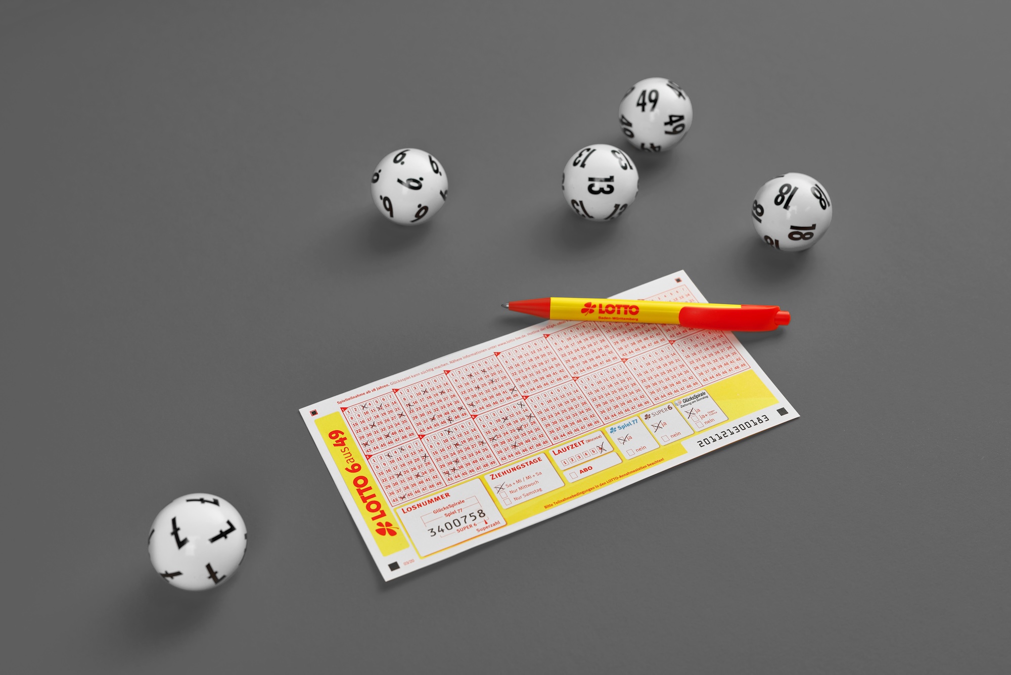 ISACASINOS's tweet card. Glück im Bodenseekreis: Ein GlücksSpirale-Spieler gewinnt dank korrekter sechsstelliger Gewinnzahl exakt 100.000 Euro.