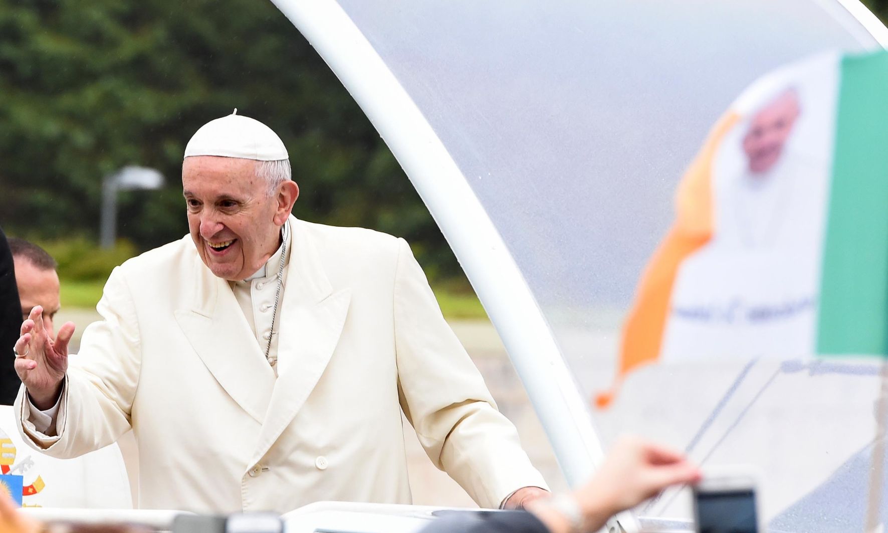 CatholicNewsIRL's tweet card. In his prayer intention for the month of April, Pope Francis urges the faithful to reflect on the use of new technologies, emphasising their potential to either foster or hinder human connection. ...