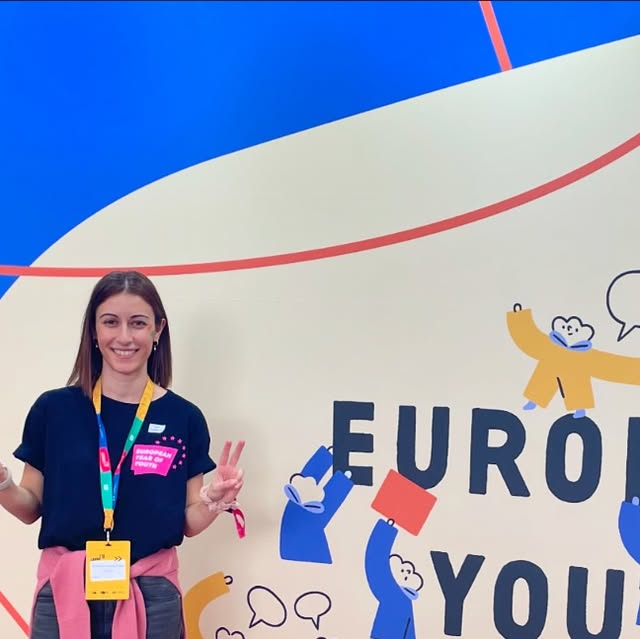 chris_xen's tweet card. Christiana X. (@mementotravel) • Instagram photos and videos