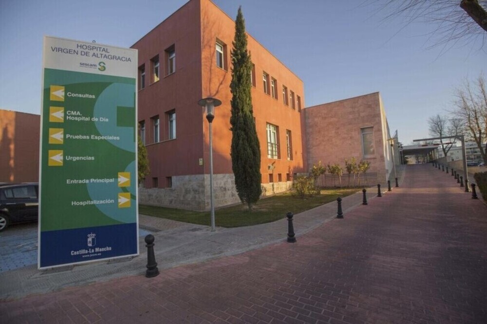 cesmclm's tweet card. CESM-CLM convoca una concentración de diez minutos el 29 de octubre, a las 11:00, ante el Hospital Virgen de Altagracia de Manzanares, para condenar las agresiones a profesionales facultativos y...