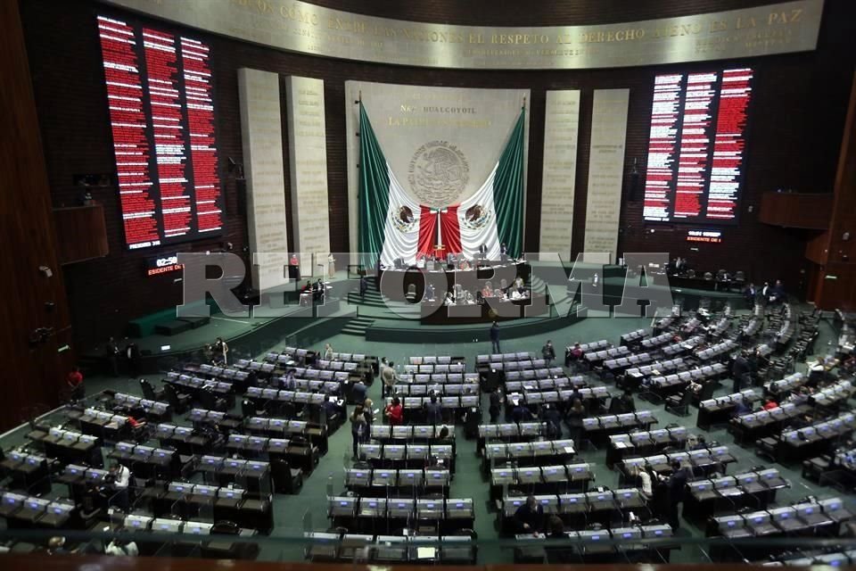 Reforma's tweet card. El PT propone en Cámara de Diputados una nueva ley en la que los fondos de retiro de trabajadores pasen a un fondo manejado por el Gobierno.