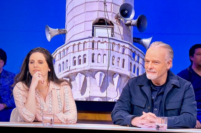 Wijtske64's tweet card. Onlangs konden we weer van een struggle session genieten. Telegraaf-journalist en commentator Wierd Duk werd in ‘Dit is de Week’ uitermate agressief onder vuur genomen door journaliste …