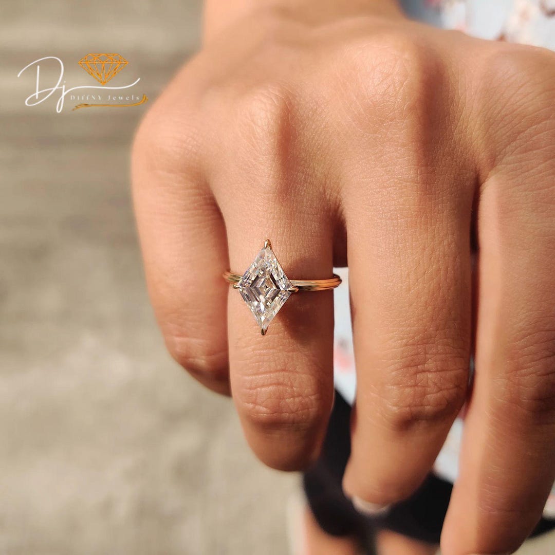 diffny14563's tweet card. This Engagement Rings item by DiffNYJewels has 2 favorites from Etsy shoppers. Ships from Rutherford, NJ. Listed on Sep 27, 2025