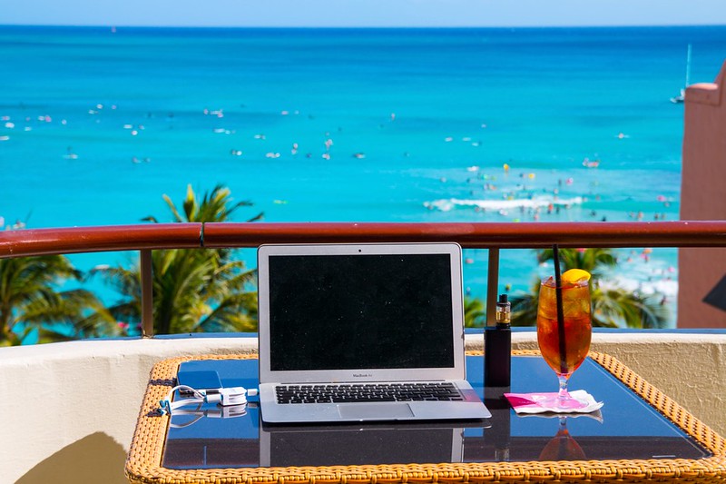 BioinfoFr's tweet card. C'est la période des vacances aus­si pour Bioin​fo​-fr​.net ! Nous met­tons en pause le blog jusqu'à la ren­trée pro­chaine afin de faire le plein d'énergie et de vita­mine D. Retrou­vez-nous en...