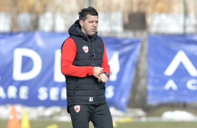 doar_dinamo's tweet card. Dinamo trece printr-o perioadă foarte bună, din punct de vedere sportiv, având în vedere că, după 16 etape jucate, ocupă locul 5 în Superliga, cu 25 de puncte obținute, la cinci lungimi în spatele …