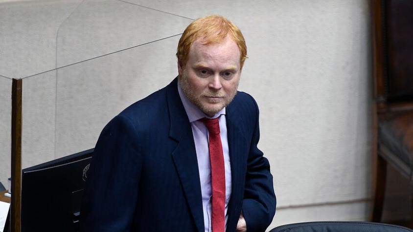 T13's tweet card. El 7 de noviembre el Consejo Constitucional deberá votar el texto definitivo, luego de la revisión que puede hacer la Comisión Experta. Esa última votación general, si el texto es rechazado, podría...