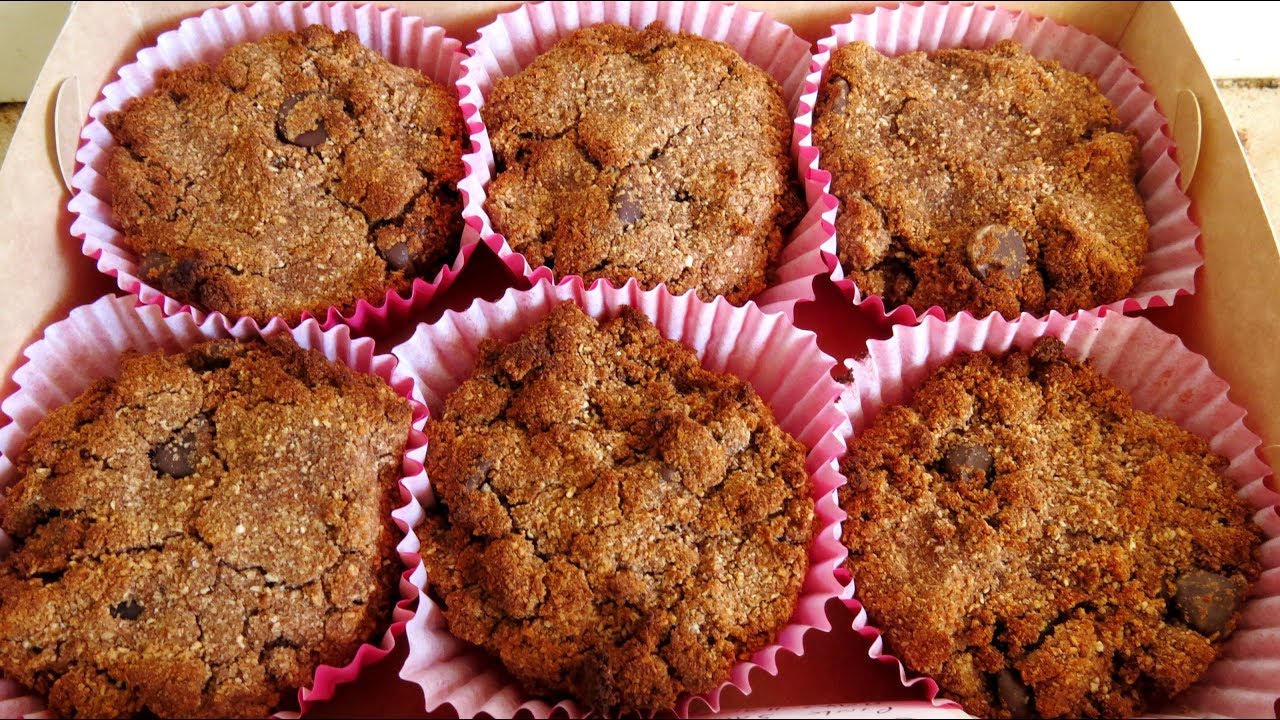 SimpleCookingCh's tweet card. HOMEMADE COCONUT FLOUR DOUBLE CHOCOLATE MUFFINS RECIPE