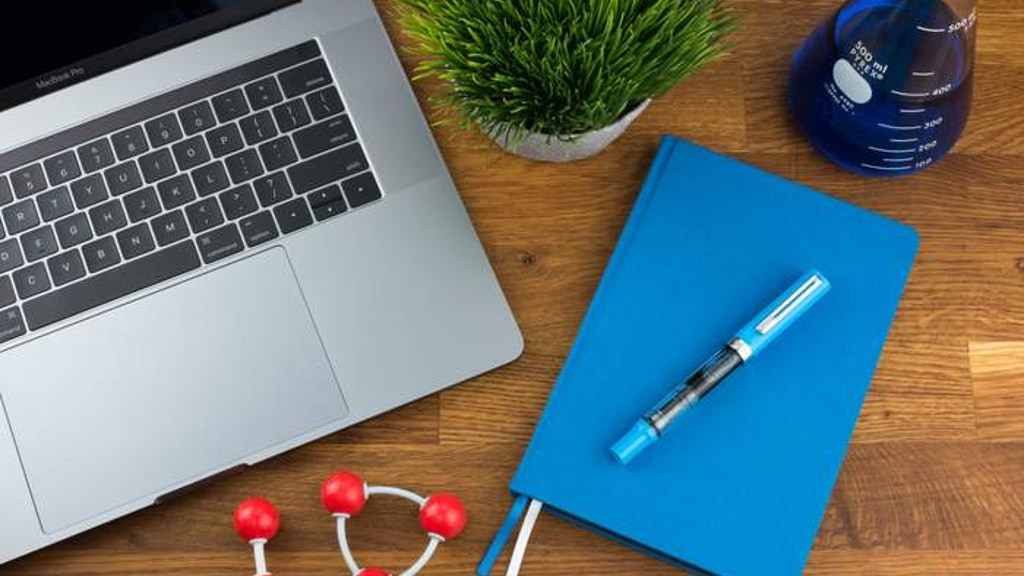 manicai's tweet card. Notebooks for your inner scientist. Celebrating the building blocks of life, the elements!