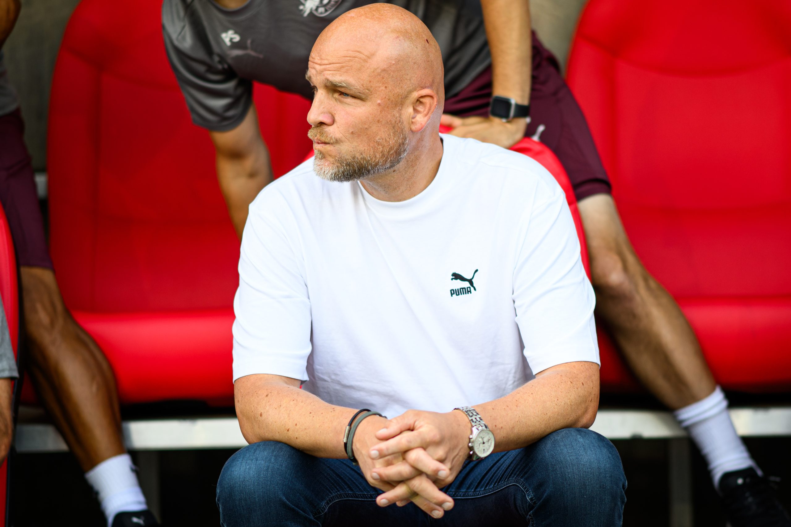 Fussballdaten's tweet card. Rouven Schröder gilt laut übereinstimmenden Medienberichten als Favorit auf die Nachfolge von Roland Virkus in Gladbach.