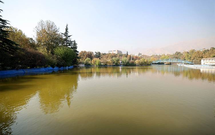 BasharAzeez2's tweet card. لە کاتێکدا ئێران رووبەڕووی وشکترین پاییزی 50 ساڵی رابردووی خۆی بووەتەوە و زەنگی مەترسیی کەمئاوی لە پایتەخت و زۆربەی شارە گەورەکان لێدراوە، حکومەتی ئێران پەنای بۆ تەکنەلۆژیای 'پیتاندنی هەور' بردووە بۆ...