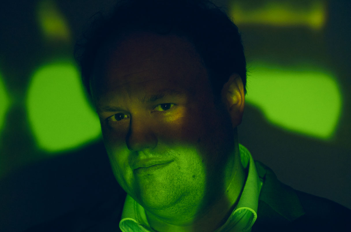 BrianNosek's tweet card. A neuroscience sleuth challenges data showing one toxic form of amyloid protein is a cause of brain condition