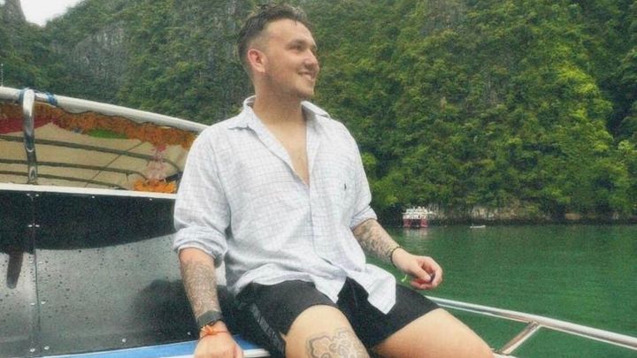 steps_project's tweet card. This is without doubt the hardest thing I have ever had to write, the type of thi… Chloe Heathcock needs your support for Please help me bring my brother home