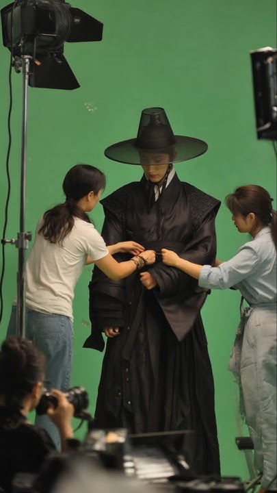Robotson_AI's tweet card. 케이팝 데몬헌터스 촬영현장 메이킹필름 실사화 AI | K-Pop Demon Hunters Filming Behind-th...