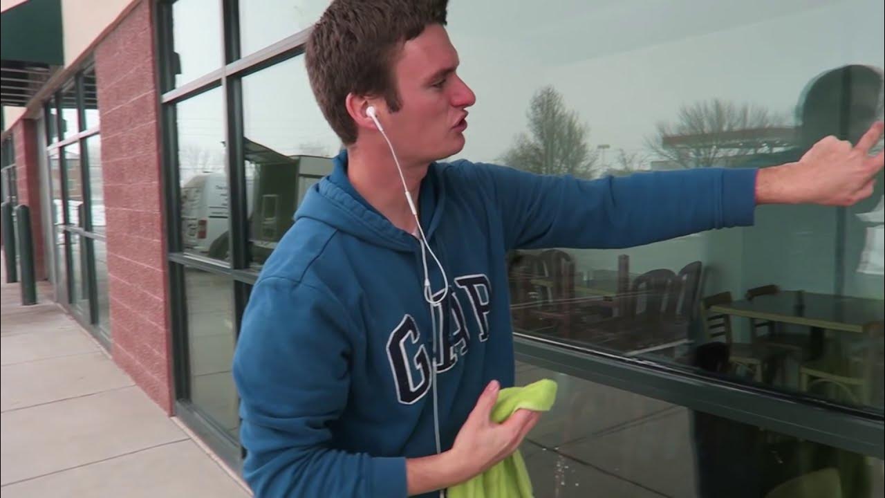 AshleySqueegee's tweet card. Learn To Wash Windows With The "S" Technique