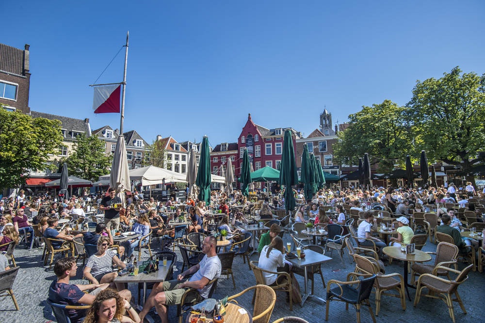 GoestingUtrech's tweet card. Vorige week publiceerden we de tweede editie van de grote DUIC Terrassentest. We gingen langs bij vijftig terrassen. We kunnen er kort over zijn: er zijn weinig slechte terrassen in Utrecht.