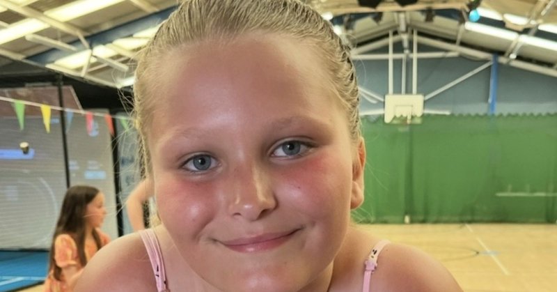 Tweet card summary image