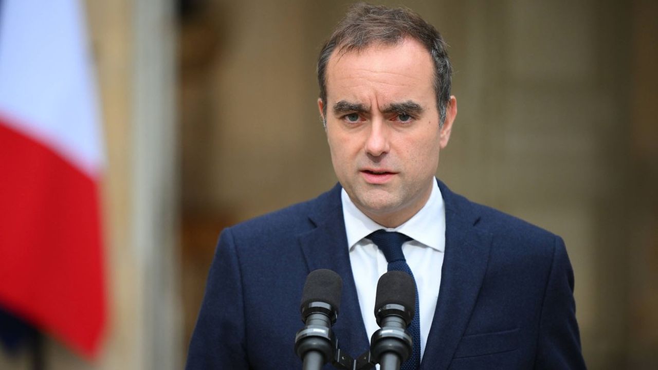 LesEchos's tweet card. Le Premier ministre démissionnaire figure désormais au septième rang des personnalités politiques préférées des Français du baromètre Elabe pour « Les Echos », avec 28 % d'opinions positives.