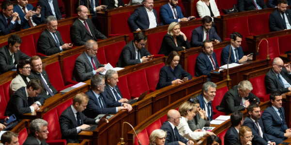 LP_Actionnaire's tweet card. Les députés ont rejeté ce lundi 27 octobre le gel du barème de la CSG proposé par le gouvernement et adopté une hausse de la taxe sur les revenus du capital, visant à renflouer les caisses de la...