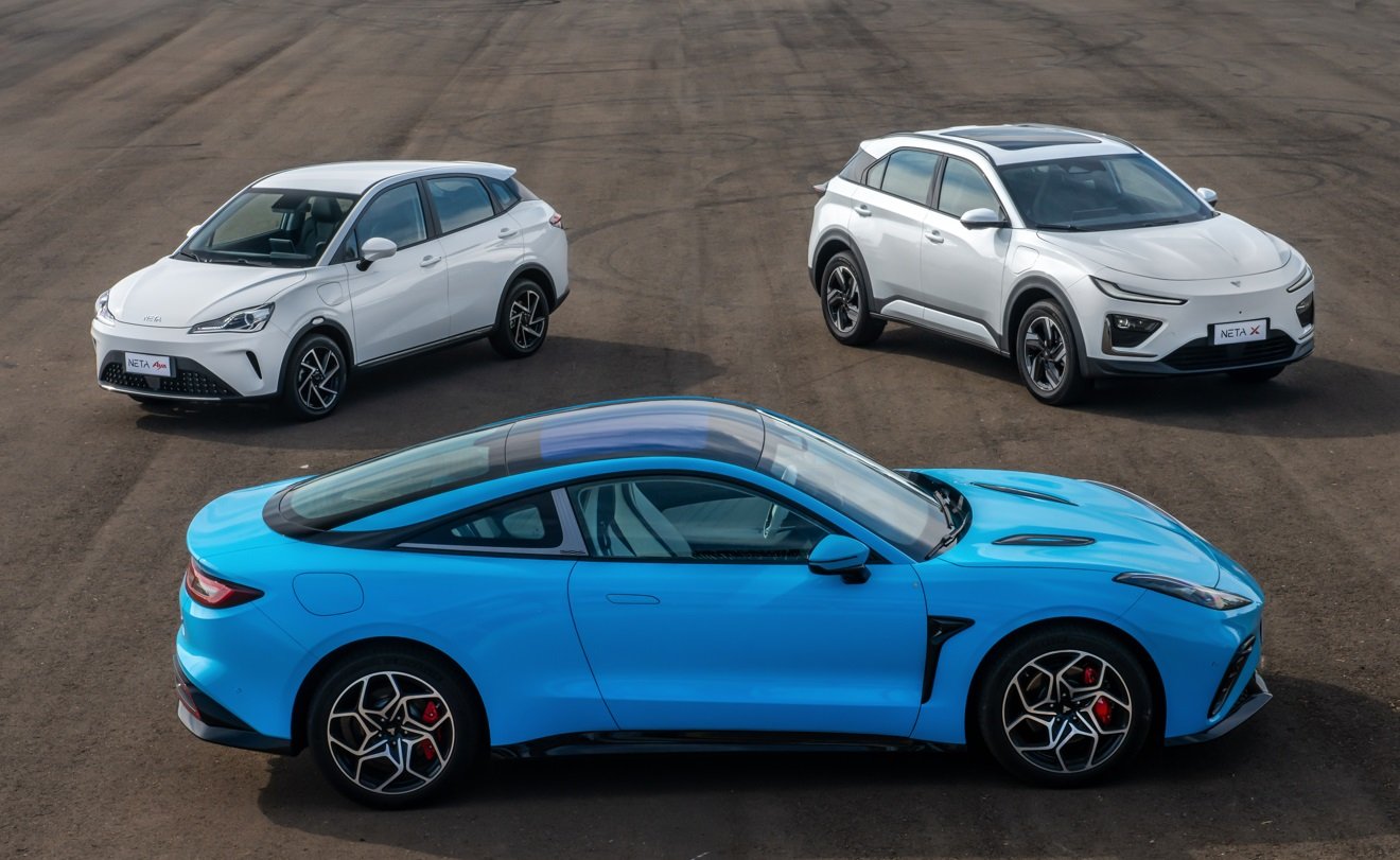 motorshow_ed3's tweet card. A Neta, uma das novas fabricantes chinesas que estão desembarcando no Brasil, confirmou o lançamento de três modelos elétricos para o nosso mercado, além de uma fábrica. O local da planta ainda está...