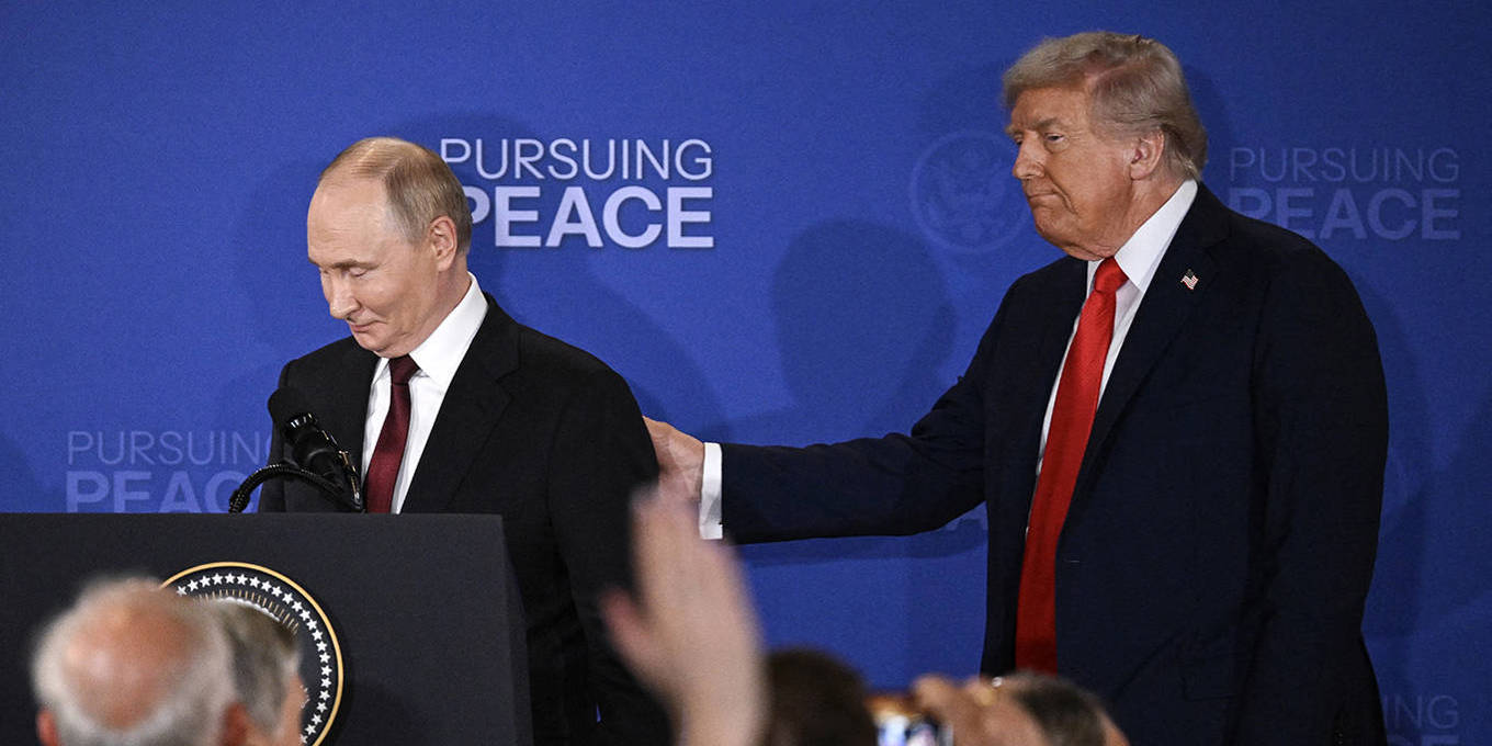 ProSyn's tweet card. Timothy Snyder thinks the proposed settlement negotiated by Russia and the US would make the world far more dangerous.