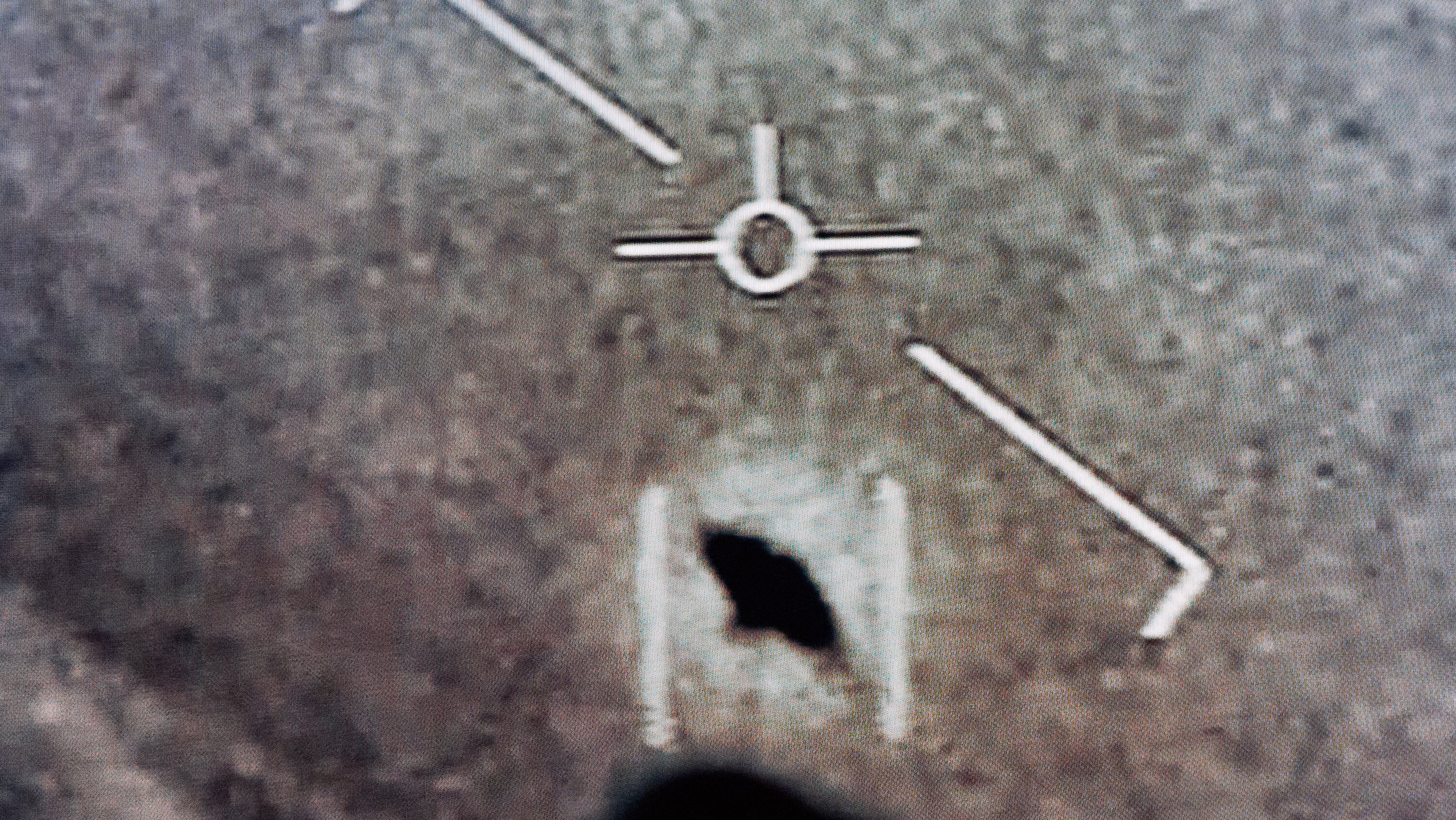 jaystratton's tweet card. “The Age of Disclosure,” a documentary featuring government and military officials, was screened for a bipartisan group of members of the House of Representatives.